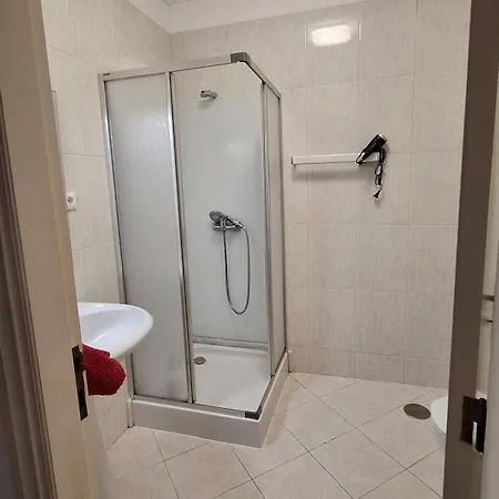 Viana 550, 3 Bedrooms With Air Conditioning Viana do Castelo