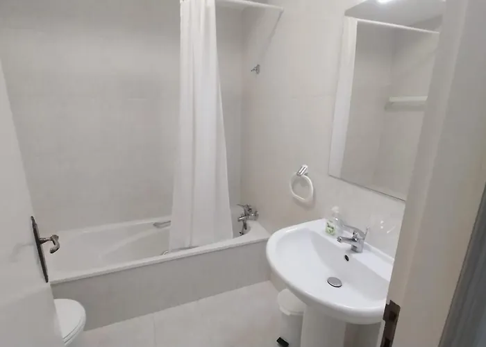 Viana 550 2 Bedroom Air Conditionning *